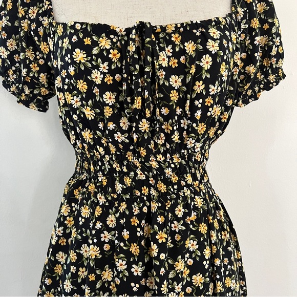 Boho Cottage Whimsical Wildflower Puff Sleeve Floral Mini Dress - Picture 4 of 4